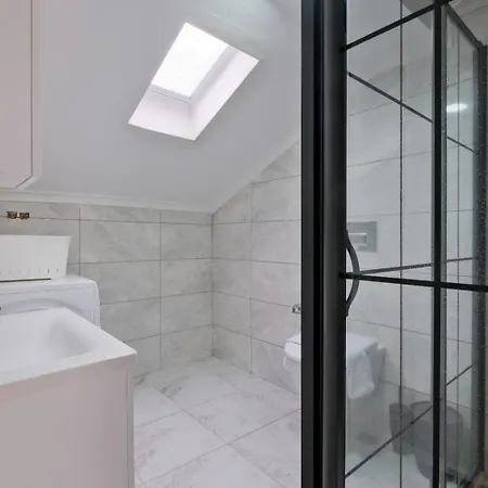 아파트 Soeguet Rezidans 페티예